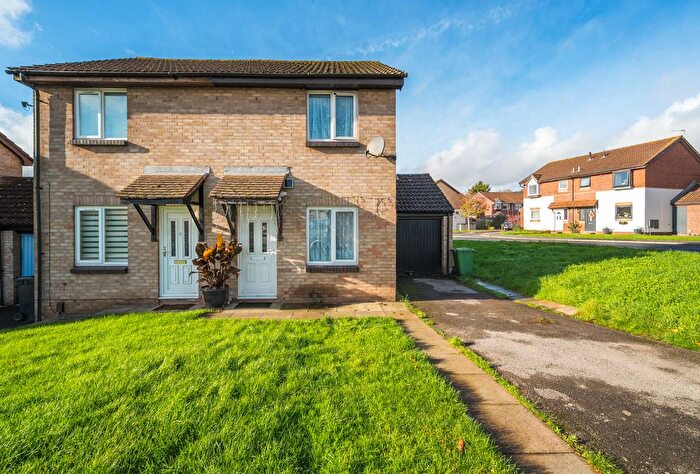 2 Bedroom Semi Detached House For Sale In Kennmoor Close, Bristol, Gloucestershire, BS30