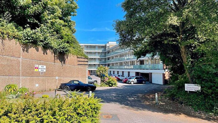 1 Bedroom Flat For Sale In Quarry Hill, St. Leonards-On-Sea, TN38