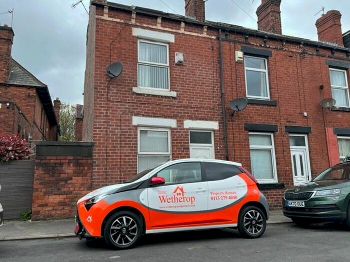 4 Bedroom Terraced House To Rent In Parnaby Terrace, Leeds, LS10