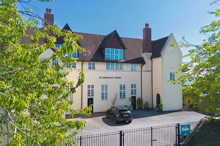 1 Bedroom Flat For Sale In St Germans Court, Adamsdown, CF24