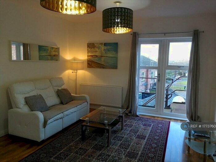 2 Bedroom Flat To Rent In Hull Marina, Hull, HU1