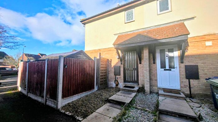 2 Bedroom Semi-Detached House For Sale In Charlotte Place, Grays, RM20