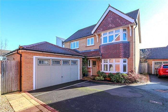 4 Bedroom Detached House To Rent In Great Clover Leaze, Bristol, BS16