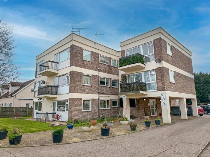 2 Bedroom Flat For Sale In Cheryl Court, Uplands Road, Clacton-On-Sea, CO15