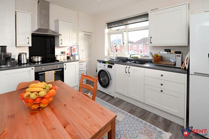 2 Bedroom Flat To Rent In Lobley Hill Road, Gateshead, NE8