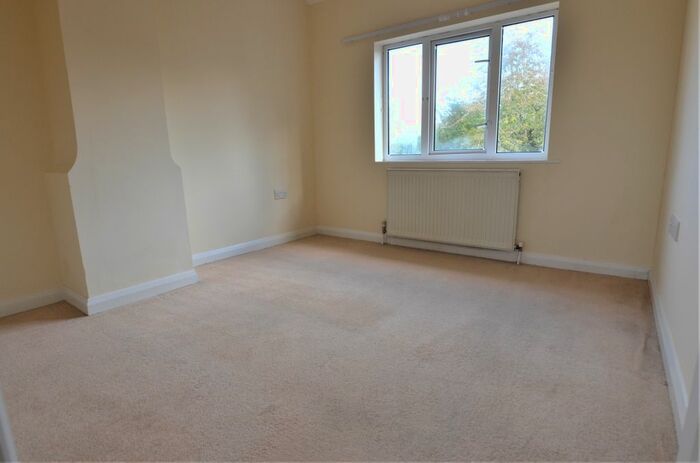 1 Bedroom Flat For Sale In Crabtree Road, Oxford, OX2