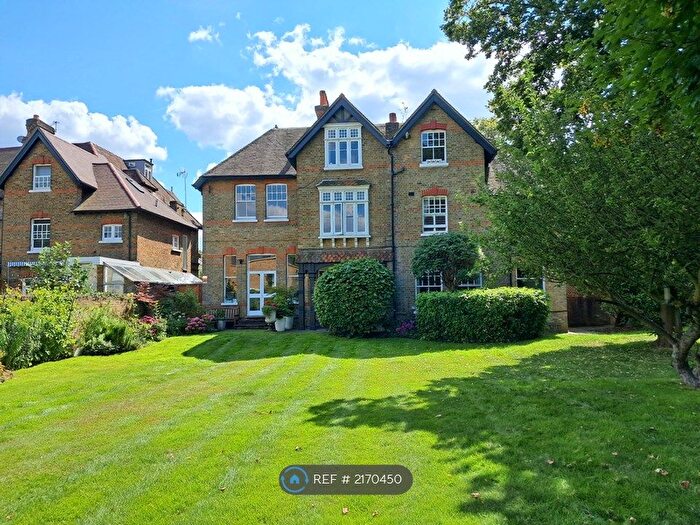 1 Bedroom Flat To Rent In Upper Richmond Road, London, SW15