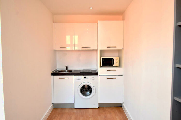 Terraced House To Rent In David Pitt House, Norwood High Street, London, SE27