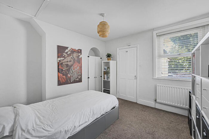 2 Bedroom Terraced House For Sale In Spring Vale South, Dartford, DA1