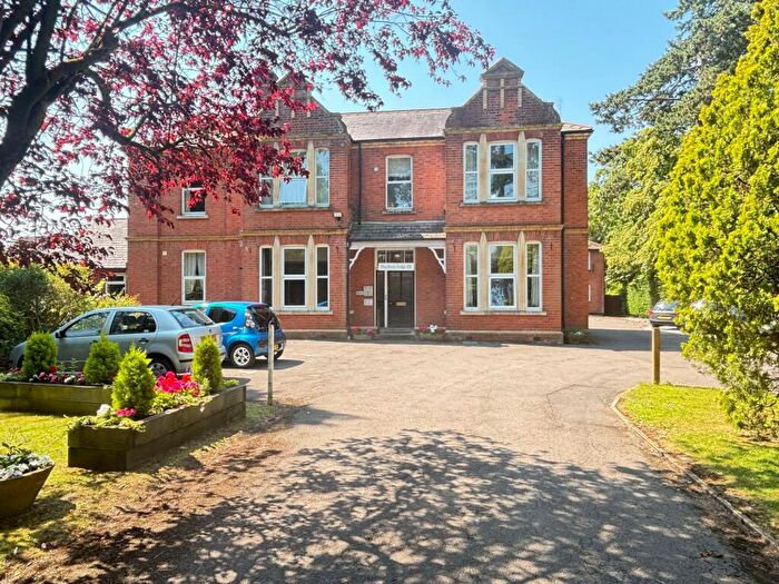 1 Bedroom Retirement Property For Sale In Hucclecote Road, Hucclecote Lodge, GL3
