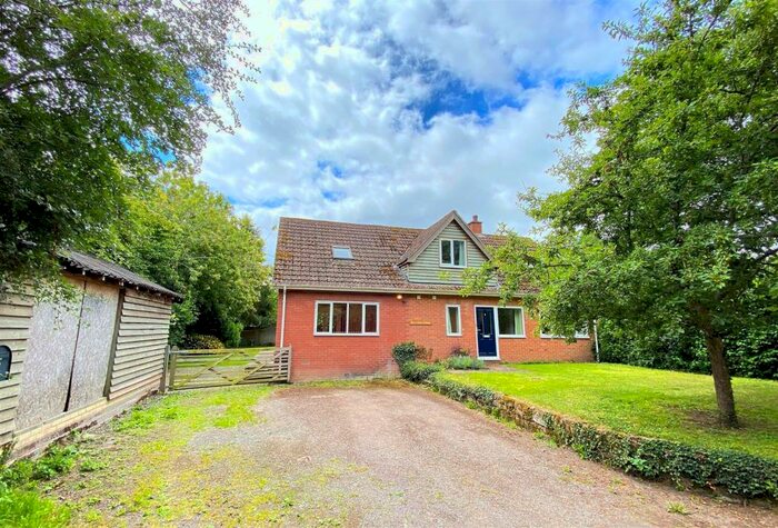 4 Bedroom Detached House For Sale In Bycross, Moccas, Hereford, HR2
