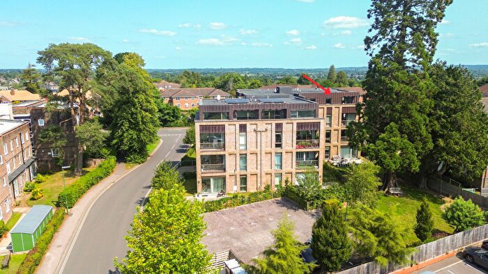 2 Bedroom Apartment For Sale In Beacon Heights, Church Road, RH16
