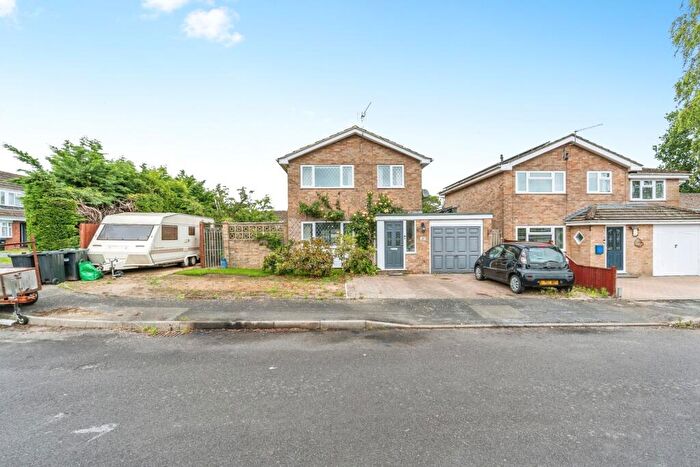 3 Bedroom Detached House For Sale In Friars Croft, Calmore, Southampton, Hampshire, SO40