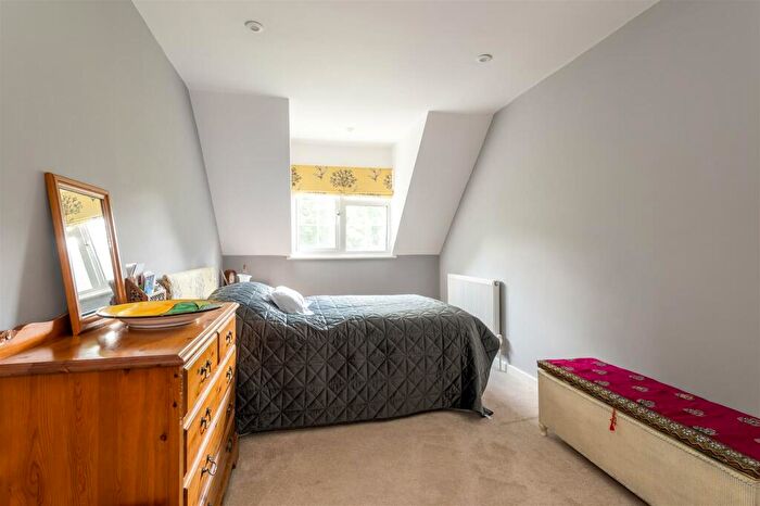 3 Bedroom Terraced House For Sale In Meadows Way, Hadleigh, IP7