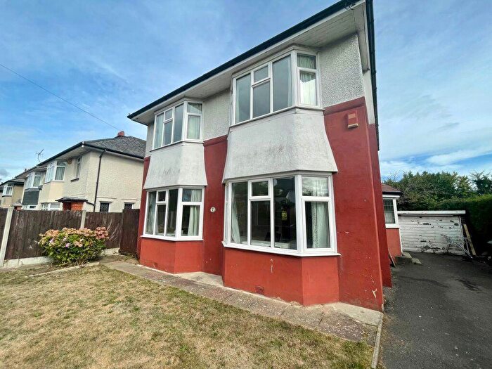 6 Bedroom House To Rent In Student Six Double Bedrooms, Winton (), P02