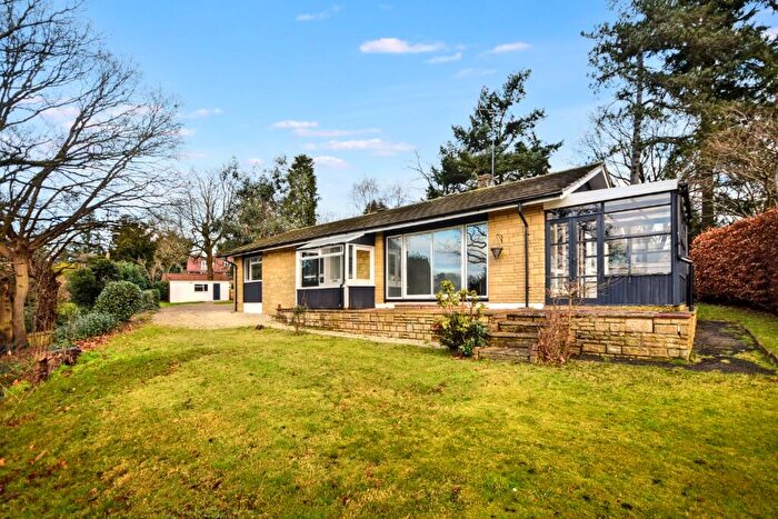3 Bedroom Detached Bungalow For Sale In Ford Lane, Farnham, Surrey, GU10