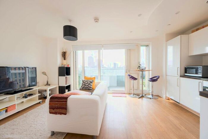 Studio To Rent In Jefferson Plaza, Bow, London, E3