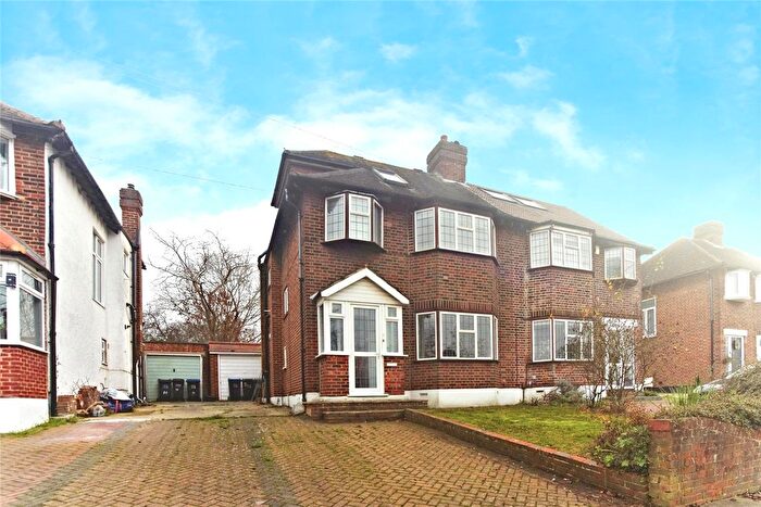 4 Bedroom Semi Detached House For Sale In Lorne Gardens, Shirley, Croydon, CR0