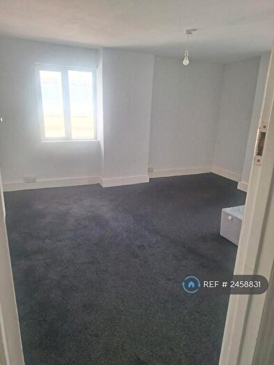 3 Bedroom Flat To Rent In Cherry Trees, Clacton-On-Sea, CO15