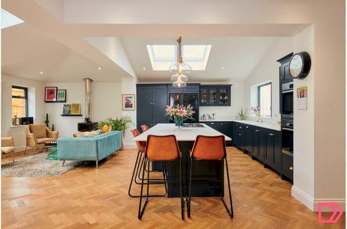 4 Bedroom Detached House To Rent In Wordsworth Road, Salisbury, Wiltshire, SP1