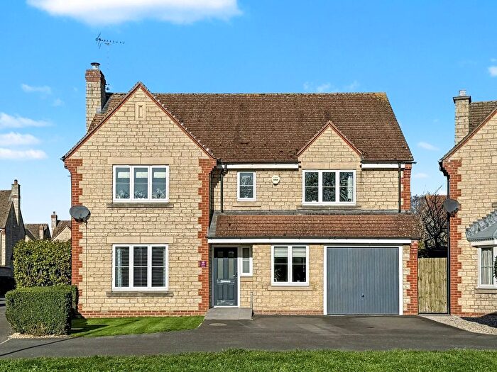 4 Bedroom Detached House For Sale In Farm Piece, Stanford In The Vale, SN7