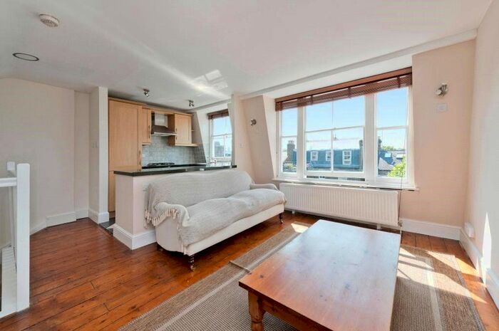 2 Bedroom Flat To Rent In Bassett Road, London, W10