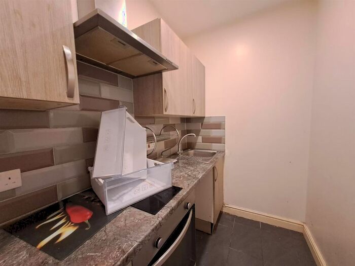 1 Bedroom Flat To Rent In Bramble Court, Woodcote Road, Wallington, SM6