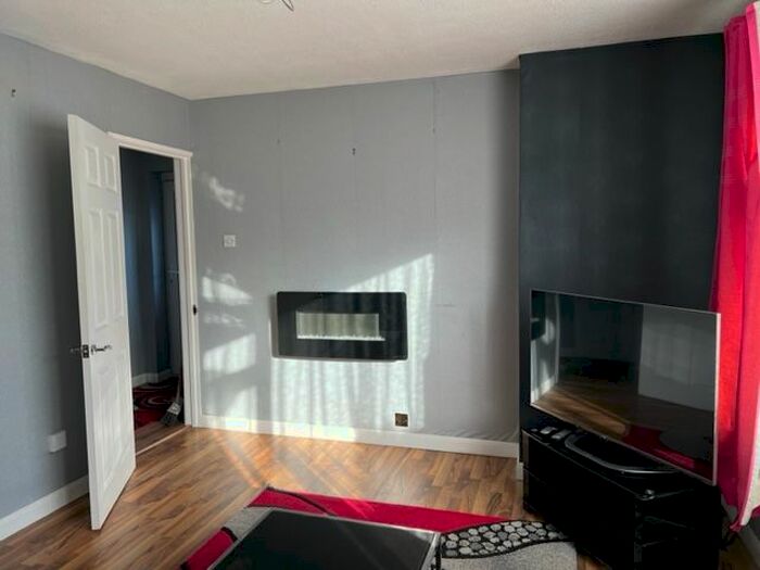 2 Bedroom Flat To Rent In Briseham Road, Brixham, TQ5