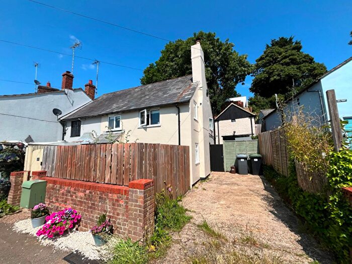 2 Bedroom Cottage For Sale In Station Road, Bedford, MK43