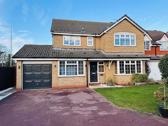 4 Bedroom Detached House For Sale In Fletchers Lane, Grange Farm, IP5