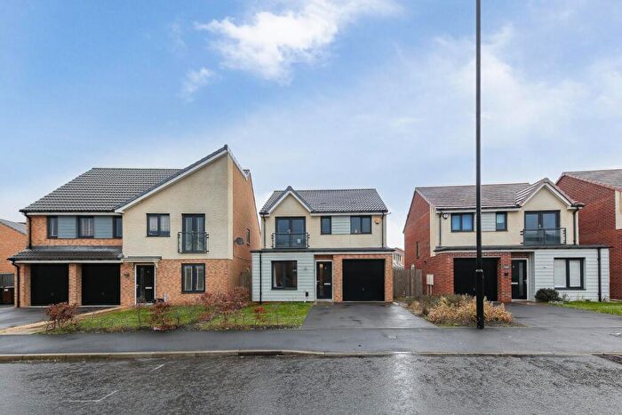 3 Bedroom Detached House For Sale In Cornmill Crescent, Holystone, NE27