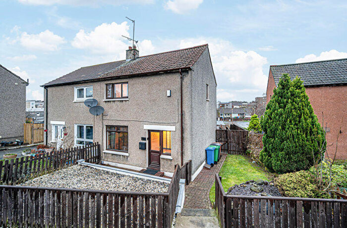 2 Bedroom Semi-detached Villa For Sale In Birnam Road, Kirkcaldy, KY2