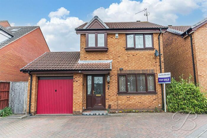 3 Bedroom Detached House For Sale In The Fairways, Mansfield Woodhouse, Mansfield, NG19
