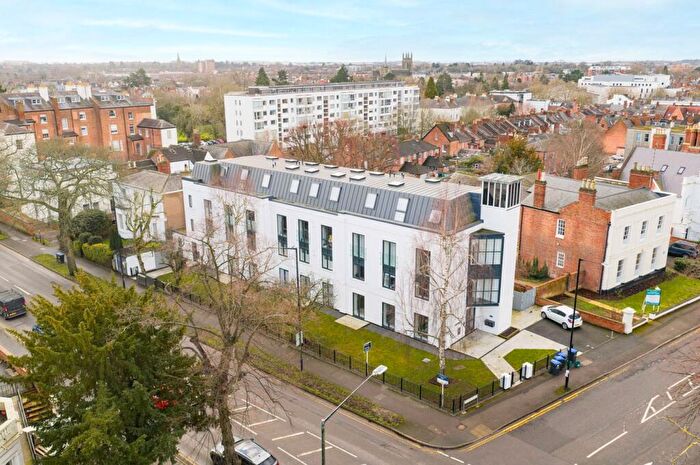 2 Bedroom Apartment For Sale In Brandon Parade, Leamington Spa, Warwickshire, CV32