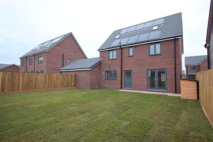 5 Bedroom Detached House For Sale In Cherrywood Grange, Tithebarn, Exeter, EX1