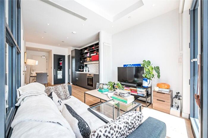 Apartment For Sale In Corson House, City Island Way, London, Greater London, E14