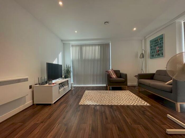 2 Bedroom Apartment To Rent In Tenby Street South, Birmingham, B1