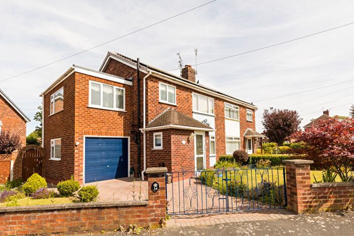 4 Bedroom Semi-Detached House For Sale In Parkfield Drive, Frodsham, WA6