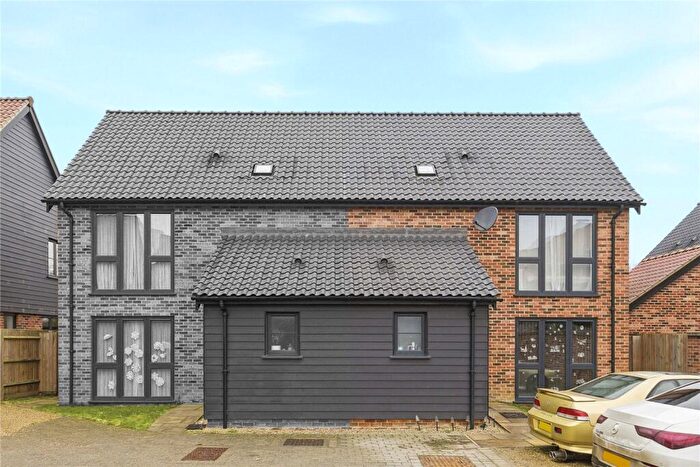 3 Bedroom Semi-Detached House For Sale In Goodrum Close, Ashwellthorpe, Norwich, Norfolk, NR16