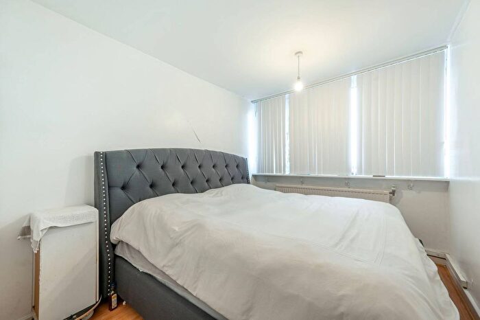 2 Bedroom Flat For Sale In Hall Tower, Lisson Grove, London, W2