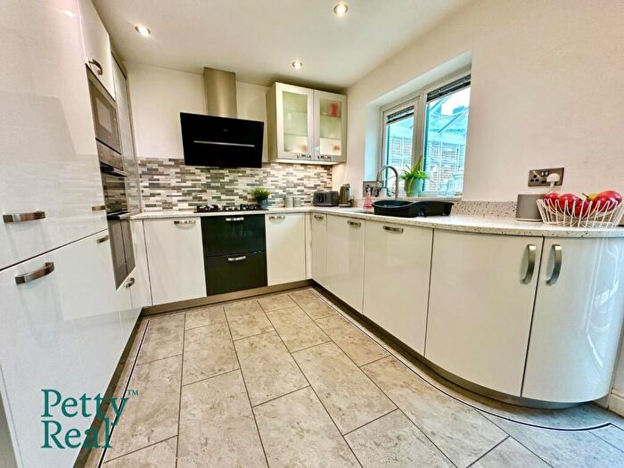 3 Bedroom Town House For Sale In Long Meadow, Colne, BB8