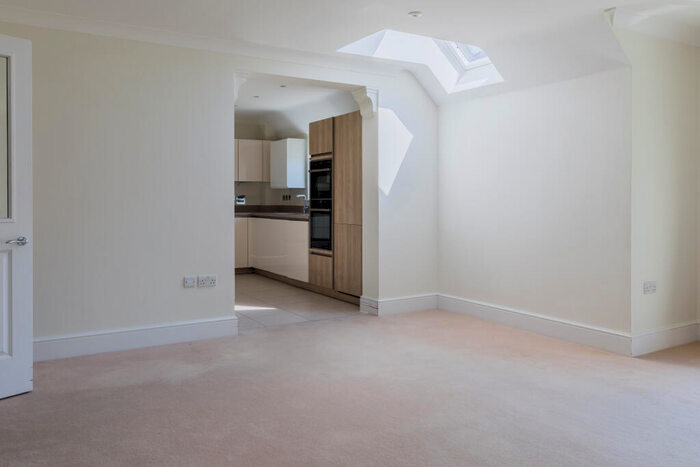 2 Bedroom Retirement Property For Sale In Templeton Road, RG17