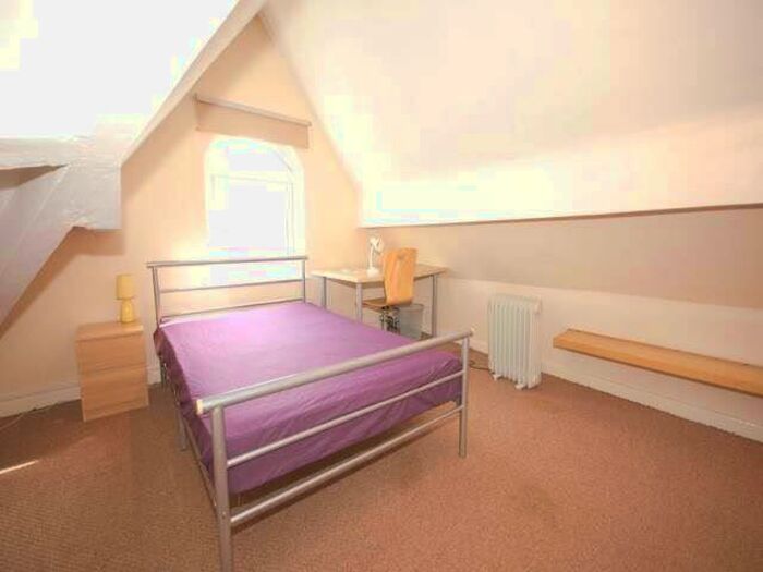 4 Bedroom Semi-Detached House To Rent In Holland Street, Fairfield, L7