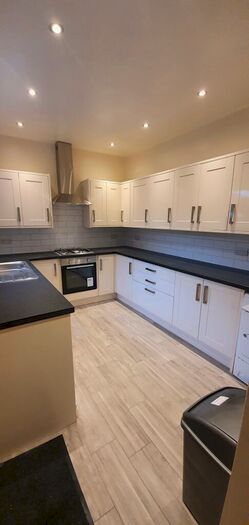 5 Bedroom Property To Rent In Rusholme Place, M14