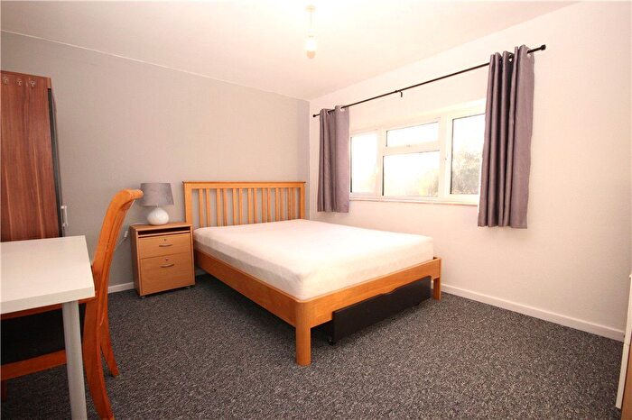 4 Bedroom End Of Terrace House To Rent In Broomfield, Guildford, Surrey, GU2