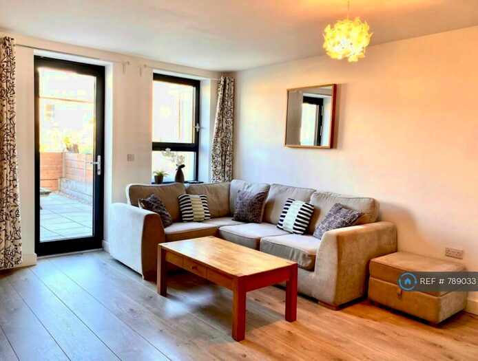 2 Bedroom Flat To Rent In Stoddart Way, Edinburgh, EH7