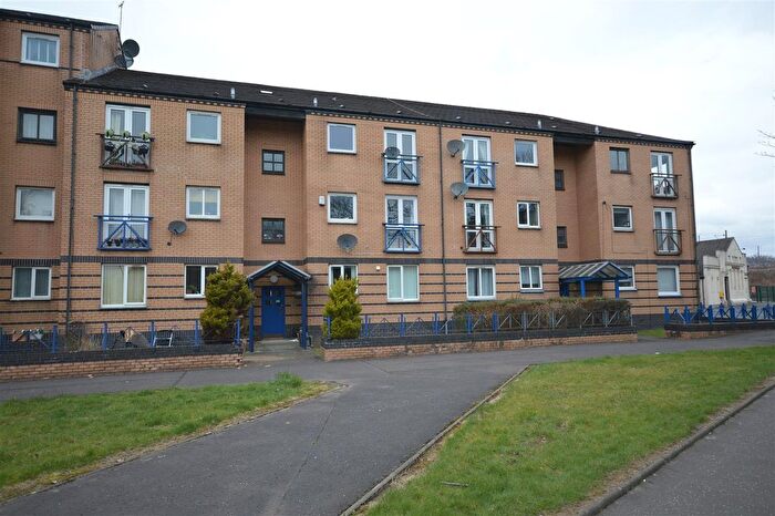 2 Bedroom Property For Sale In Glasgow Road, Clydebank, G81