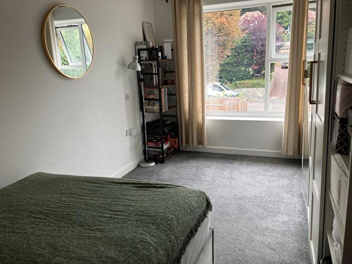 2 Bedroom Flat To Rent In Box Ridge Avenue, CR8