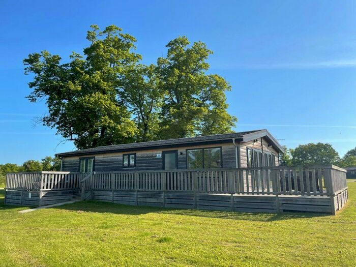 2 Bedroom Lodge For Sale In Ps/ &#; Aspen Country Park, IP28