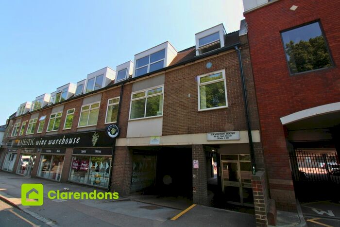 Studio To Rent In Reigate, Surrey, RH2